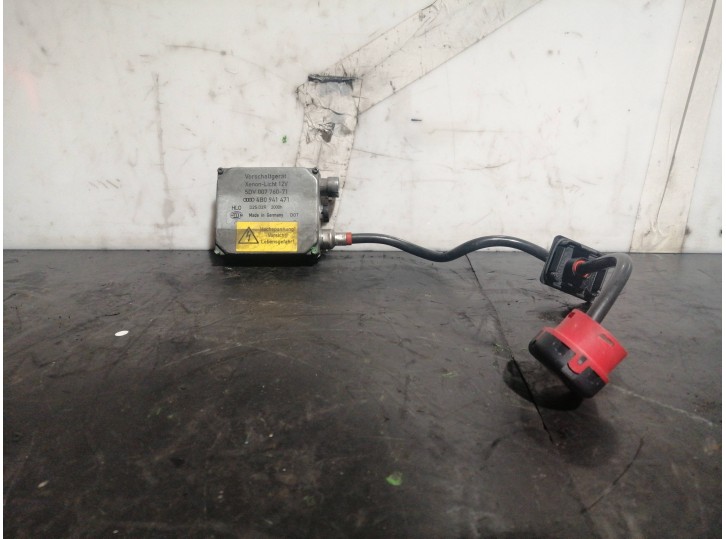 Recambio de centralita faros xenon para audi a6 berlina (4b2) 2.5 v6 24v tdi referencia OEM IAM 5DV00776071 4B0941471 HELLA