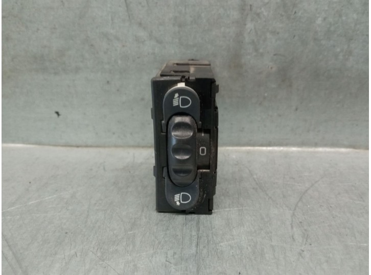 Recambio de mando luces salpicadero para opel movano b kasten/combi 2.3 cdti referencia OEM IAM 8200379685 4419785 