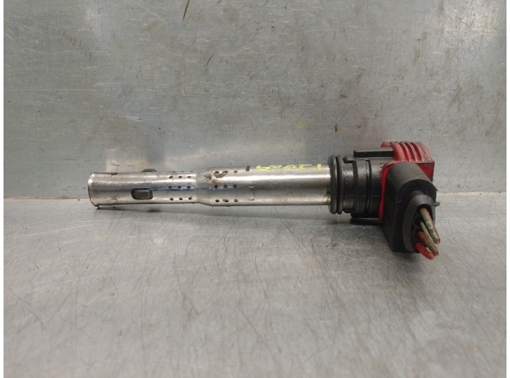 Replacement ignition coil for Audi A6 saloon (4F2) 2.4 V6 24v CAT (BDW) OEM IAM reference 0986221052 0986221052 BOSCH