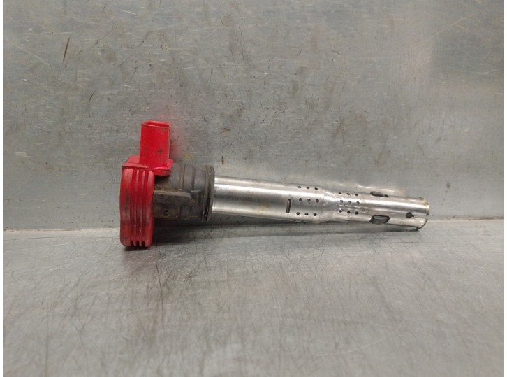 Recambio de bobina encendido para audi a6 berlina (4f2) 2.4 v6 24v cat (bdw) referencia OEM IAM 0986221052 0986221052 BOSCH