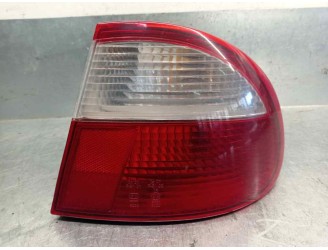 Recambio de piloto trasero derecho para daewoo lanos 1.5 cat referencia OEM IAM INTERNO ALETA 4 PUERTAS