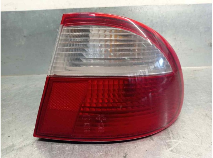 Replacement rear right tail light for Daewoo Lanos 1.5 CAT OEM IAM reference INTERNO ALETA 4 PUERTAS