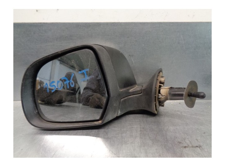 Replacement left wing mirror for Dacia Duster 1.5 dCi diesel FAP CAT OEM IAM reference 963025111R MANUAL 
