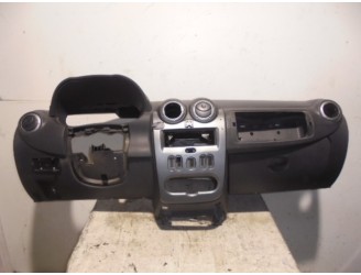 Recambio de salpicadero para dacia duster 1.5 dci diesel fap cat referencia OEM IAM NEGRO 