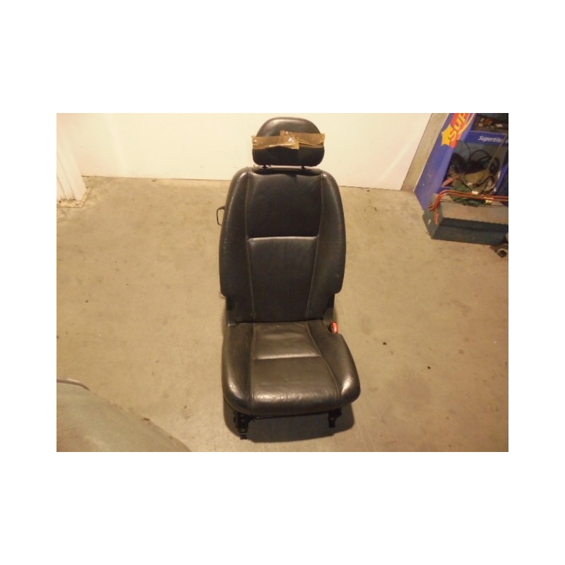 Recambio de asientos trasero derecho para volvo xc90 t6 executive geartronic (5 asientos) referencia OEM IAM  CUERO NEGRO 5 PUER