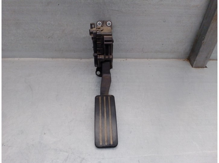 Recambio de potenciometro pedal para dacia logan 1.5 dci diesel cat referencia OEM IAM 8200386506B 6PV00908502 HELLA