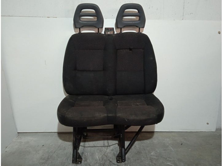Replacement front right seat for Peugeot Boxer truck 2.2 HDi FAP cat OEM IAM reference 4269119 BLACK FABRIC 5 DOORS