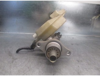 Recambio de bomba freno para mazda 3 berlina (bk) 1.6 16v cat referencia OEM IAM BPYS4340Z  FOMOCO