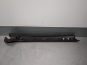 Recambio de molduras delanteras para land rover discovery 2.7 td v6 cat referencia OEM IAM DCB000145 