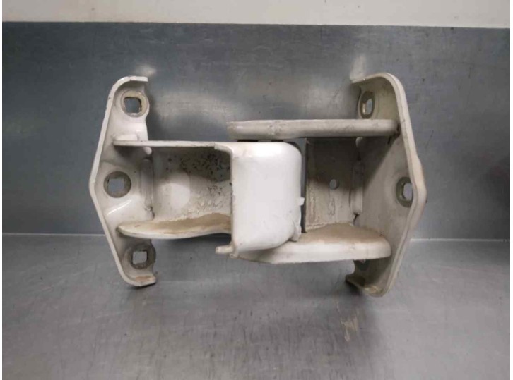 Recambio de bisagra porton para nissan primastar (x..) 2.0 dci diesel referencia OEM IAM 527428A 5 PUERTAS