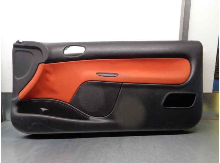 Recambio de guarnecido puerta delantera derecha para peugeot 206 cc cc referencia OEM IAM 9329GS  