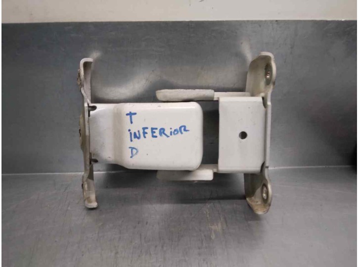 Recambio de bisagra porton para nissan primastar (x..) 2.0 dci diesel referencia OEM IAM 527428A 5 PUERTAS