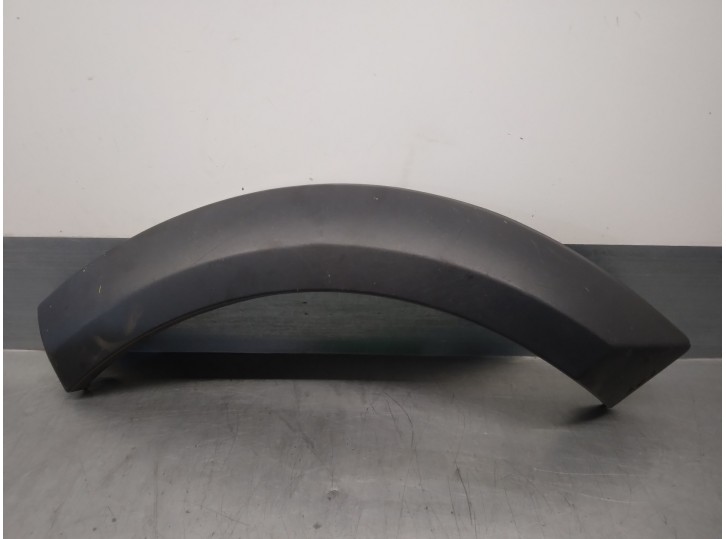 Recambio de aletin trasero izquierdo para land rover discovery 2.7 td v6 cat referencia OEM IAM DFK000055 