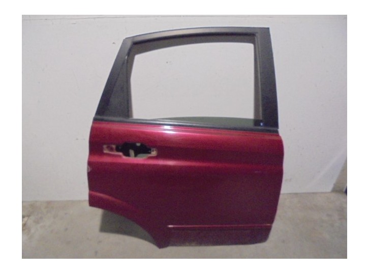 Recambio de puerta trasera derecha para ssangyong actyon 2.0 td cat referencia OEM IAM 6302131104 GRANATE 5 PUERTAS