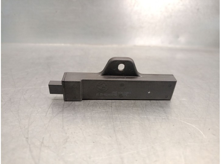Recambio de antena para bmw 5 (g30, f90) 520 d referencia OEM IAM 65209220832 65209220832 