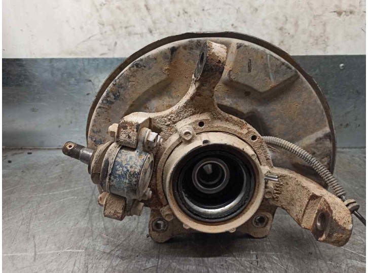 Recambio de mangueta delantera izquierda para ssangyong actyon 2.0 td cat referencia OEM IAM 4122109004  