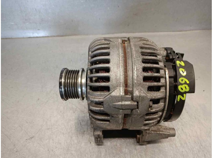 Recambio de alternador para audi a4 ber. (b8) 2.0 16v tdi referencia OEM IAM 03G903016E 0124525114 BOSCH