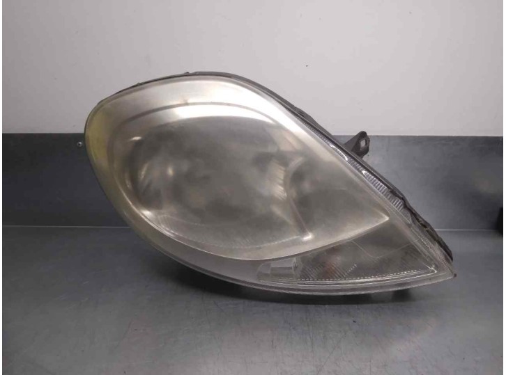 Replacement right headlight for Nissan Primastar (X..) 2.0 dCi diesel OEM IAM reference 8200701356 93859830 5 DOORS