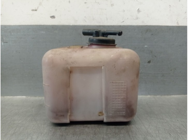 Recambio de deposito expansion para hyundai santamo 2.0 16v referencia OEM IAM 25305M3000 25305M3000 