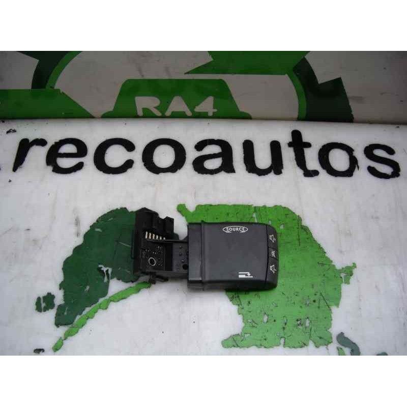 Recambio de mando radio volante para renault megane ii berlina 5p dynamique referencia OEM IAM   