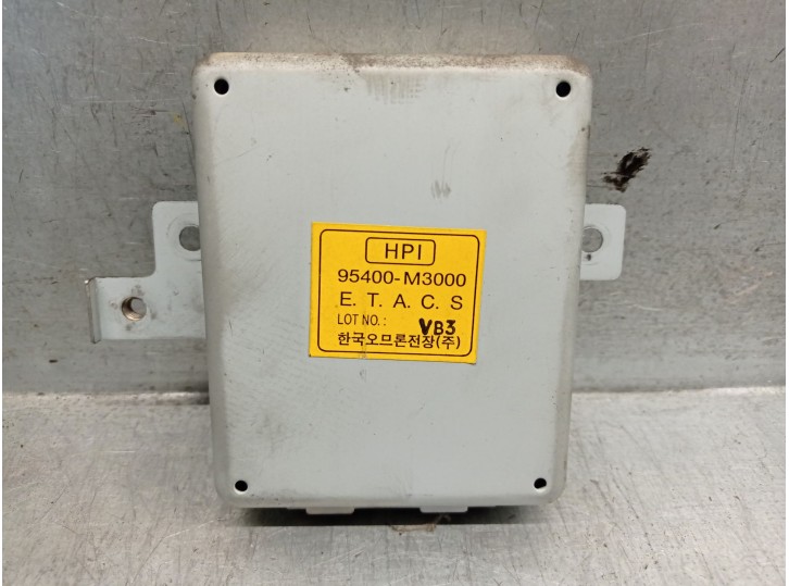 Recambio de modulo electronico para hyundai santamo 2.0 16v referencia OEM IAM 95400M3000Ç 95400M3000 