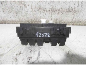 Recambio de caja reles / fusibles para infiniti q50 cat referencia OEM IAM 284B74GC0A  