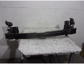 Recambio de refuerzo paragolpes delantero para mazda 5 berl. (cr) 2.0 diesel cat referencia OEM IAM C23550070B DE HIERRO 