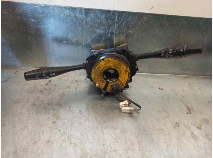 Recambio de mando luces para nissan primera berlina (p11) 2.0 turbodiesel cat referencia OEM IAM 257SA54394781E 