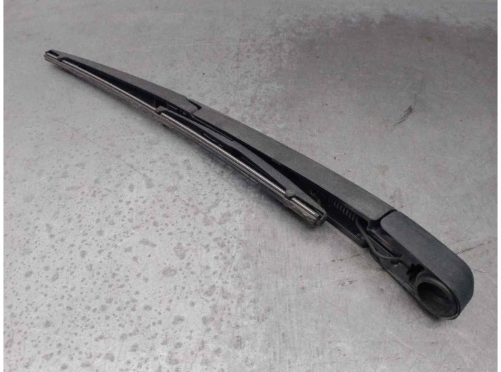 Recambio de brazo limpia trasero para mazda 5 berl. (cr) 2.0 diesel cat referencia OEM IAM C23567421A 