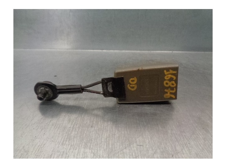 Recambio de enganche cinturon para jeep compass 2.4 16v cat referencia OEM IAM 1CY361K7AA  DEL DER.