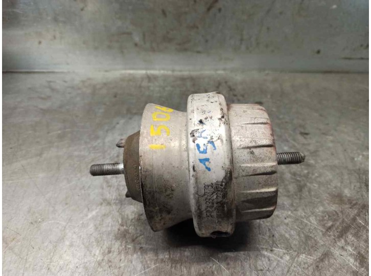 Recambio de soporte motor delantero para audi a6 avant (4f5) 2.0 16v tfsi referencia OEM IAM 4F0199379C 