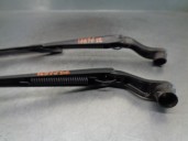 Recambio de brazo limpia delantero derecho para jeep compass 2.4 16v cat referencia OEM IAM 68002026AA 