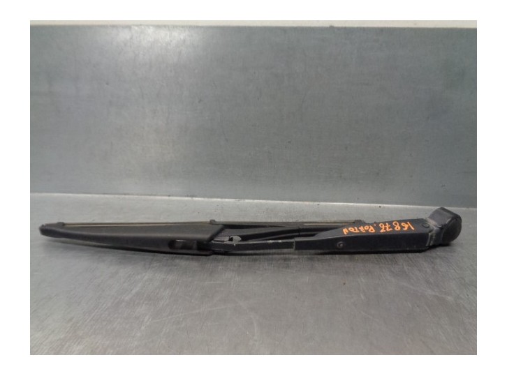 Recambio de brazo limpia trasero para jeep compass 2.4 16v cat referencia OEM IAM 05183275AA  