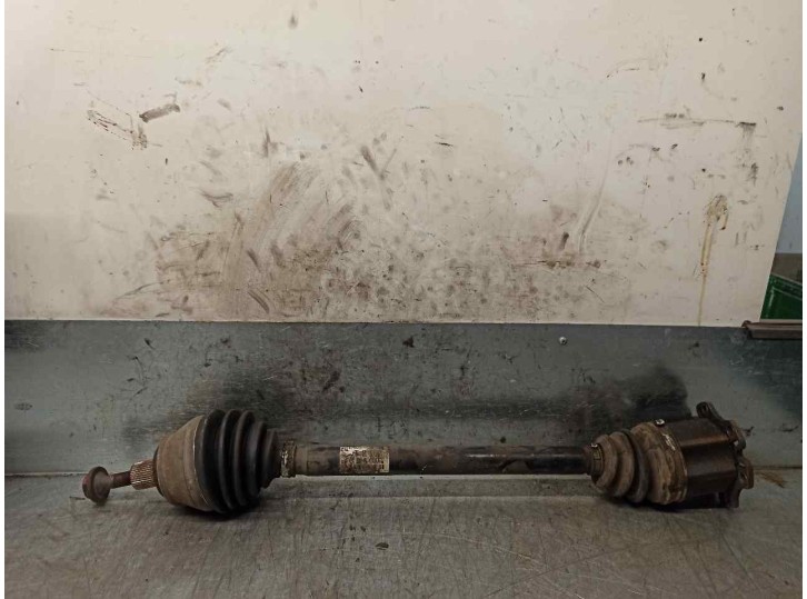 Recambio de transmision delantera derecha para audi a6 avant (4f5) 2.0 16v tfsi referencia OEM IAM 4F0407272G 