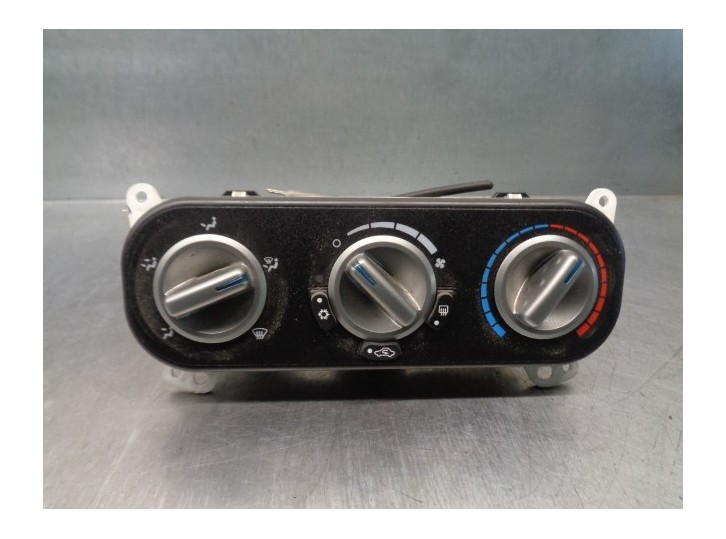 Recambio de mando calefaccion / aire acondicionado para jeep compass 2.4 16v cat referencia OEM IAM P05058299AE 