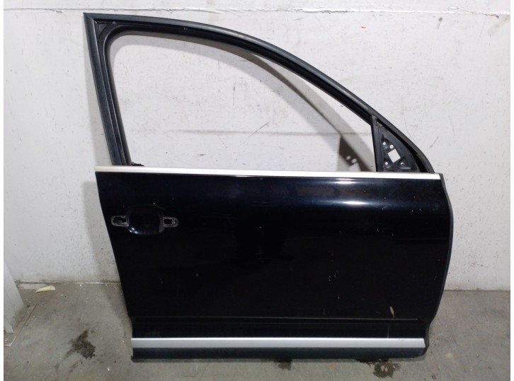Replacement front right door for Porsche Cayenne (9PA) 3.2 OEM IAM reference 95553101206 95553101206 