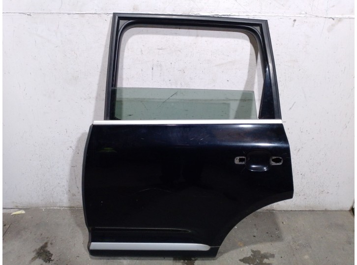 Replacement rear left door for Porsche Cayenne (9PA) 3.2 OEM IAM reference 95553301103 95553301103 