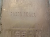 Recambio de tubo escape central para nissan juke (f15) 1.6 referencia OEM IAM 203001KA0A 203001KA0A 