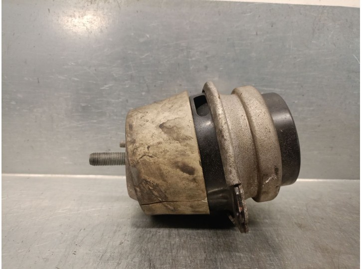 Recambio de soporte motor derecho para porsche cayenne (9pa) 3.2 referencia OEM IAM 7L5199131A 95537504900 