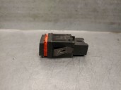 Replacement hazard warning switch for Porsche Cayenne (9PA) 3.2 OEM IAM reference 7L5953235A 