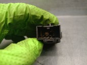 Replacement hazard warning switch for Porsche Cayenne (9PA) 3.2 OEM IAM reference 7L5953235A 