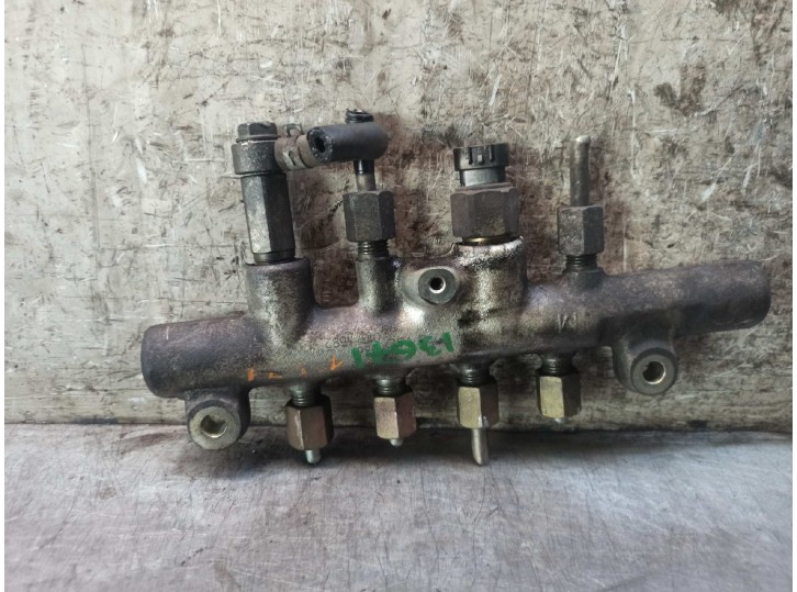 Recambio de rampa inyectora para mazda 6 berlina (gg) 2.0 diesel cat referencia OEM IAM 