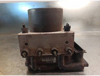 Recambio de abs para toyota aygo (kgb/wnb) 1.0 cat referencia OEM IAM 445100H010 0265231579 BOSCH