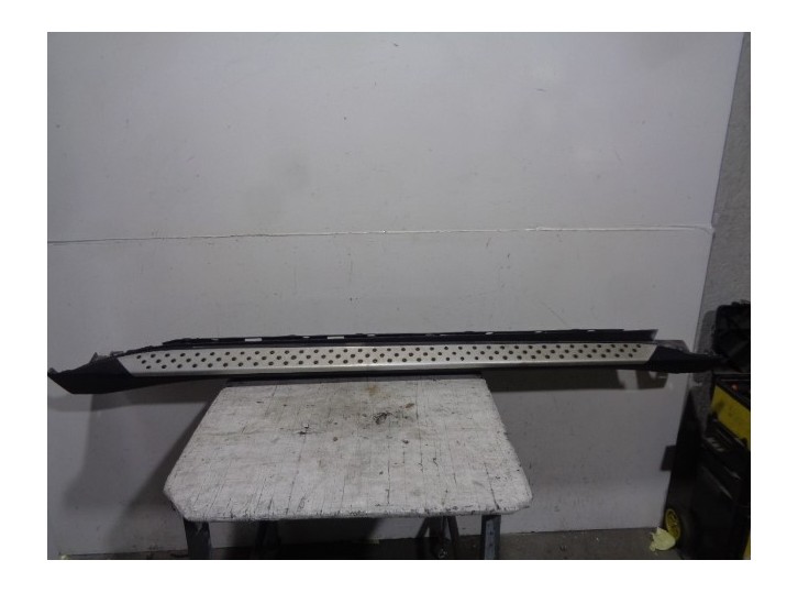 Recambio de faldon lateral para bmw x6 (e71) xdrive40d referencia OEM IAM 51777184420 DERECHO 