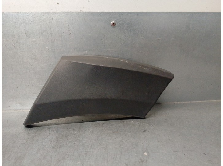 Recambio de moldura para volkswagen crafter 2.0 tdi referencia OEM IAM A9066904782 DEL. IZQUI 