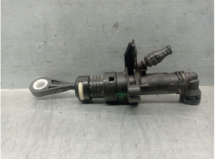 Recambio de bombin embrague para seat arona (kj7, kjp) 1.0 tsi referencia OEM IAM 2Q0721388 2Q0721405B 2908190770