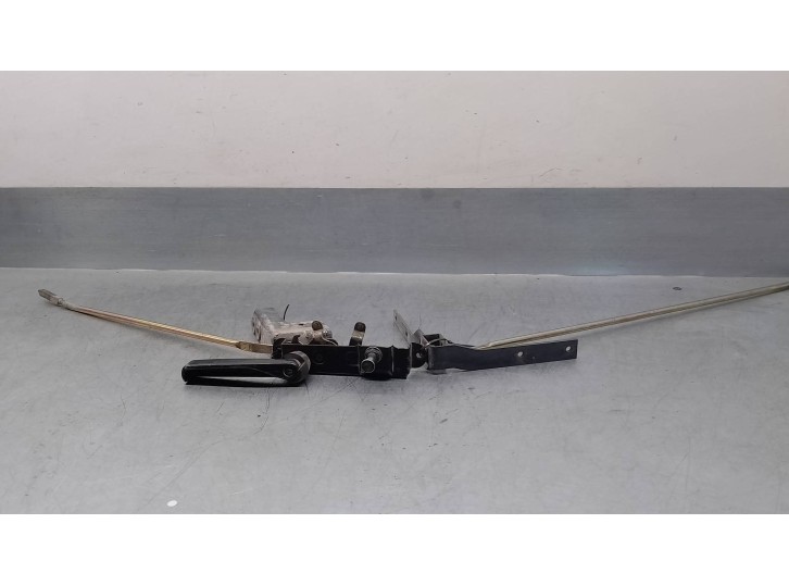 Recambio de maneta interior trasera izquierda para ford transit, caja cerrada 86/92 2.5 diesel referencia OEM IAM 86VBV43289AC 