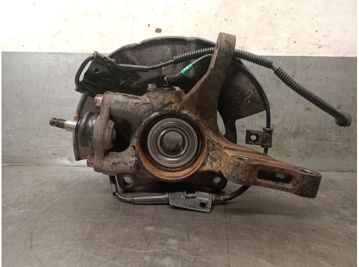 Replacement front left steering knuckle for Hyundai Tucson (jm) 2.0 CRDi OEM IAM reference 517152E100 517152E100 