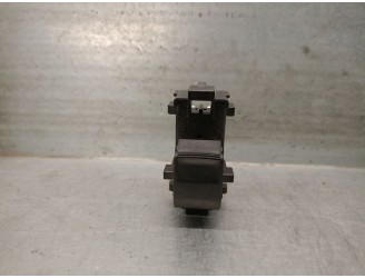 Recambio de mando elevalunas delantero derecho para toyota yaris (_p13_) 1.5 hybrid (nhp130_) referencia OEM IAM 19282918  