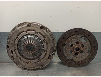 Recambio de kit embrague para skoda scala (nw) 1.0 tsi referencia OEM IAM 04C141025R 163082002438 SACHS